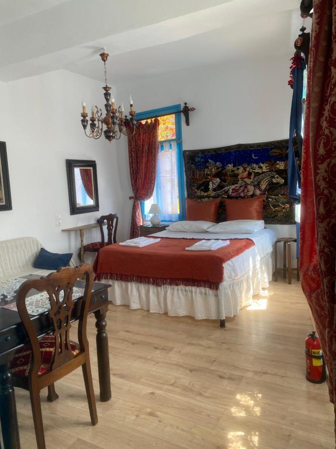 Dioni Hotel Chania  Buitenkant foto